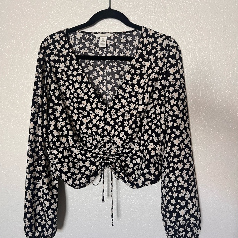 H&M Black and White Floral Blouse